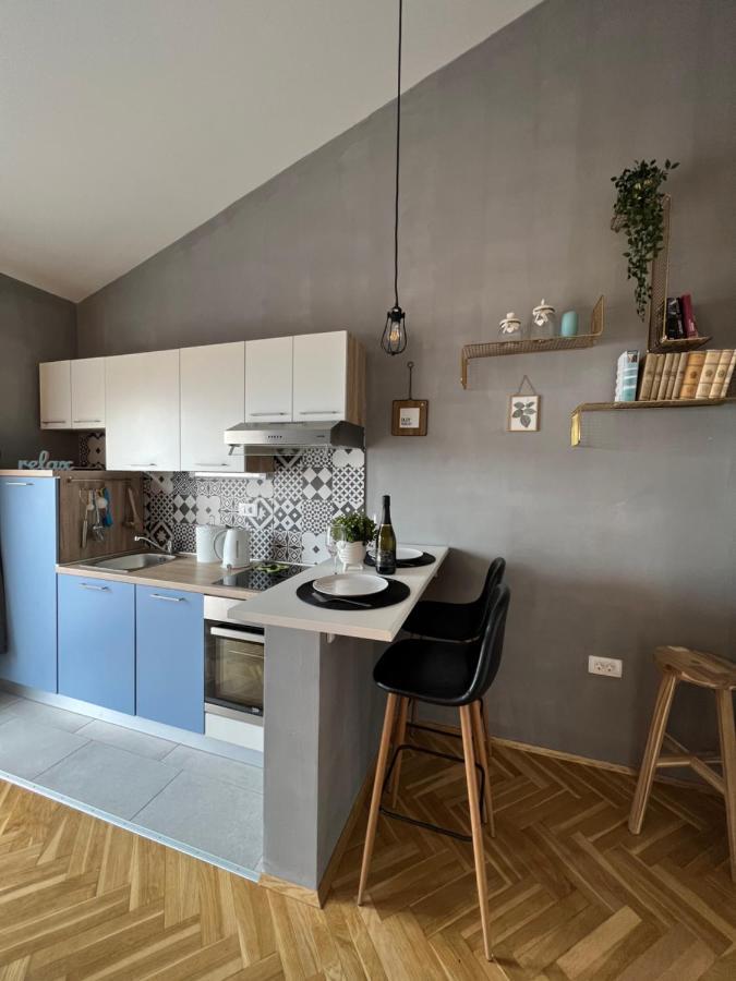 Apartman Maroon ロヴラン エクステリア 写真